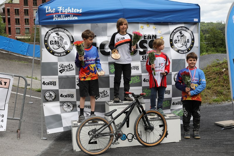 2024-4cross-winterthur - MK4_3530